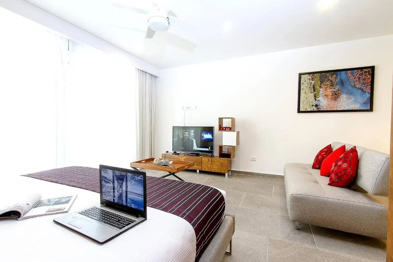 Charming, Huge & Bright Studio On The New 5Th Avenue, 3 Blocks From The Beach! Πλάγια Ντελ Κάρμεν 0*,  Μεξικό